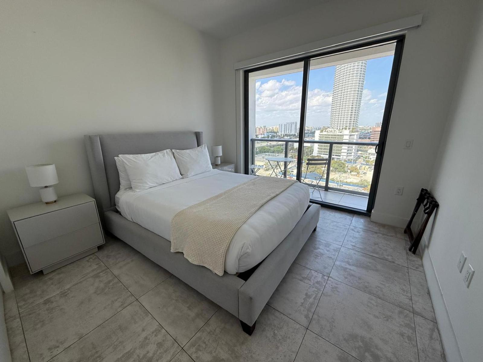 Smart Brickell Hotel Маями Екстериор снимка